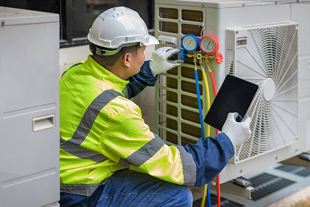 Professional Emergency Hvac Repair technician working in Edwardsville, PA